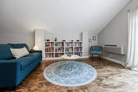 2708 North Wilton Avenue Chicago IL 60614