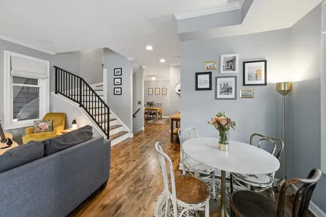 2708 North Wilton Avenue Chicago IL 60614