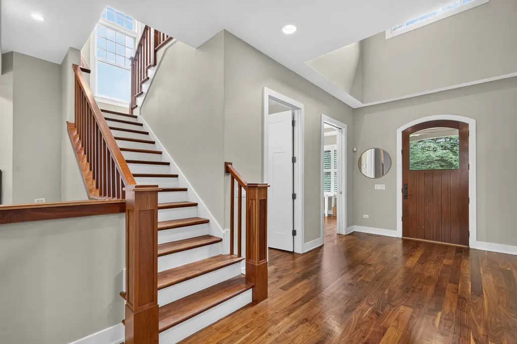 6421 Bentley Avenue Willowbrook IL 60527