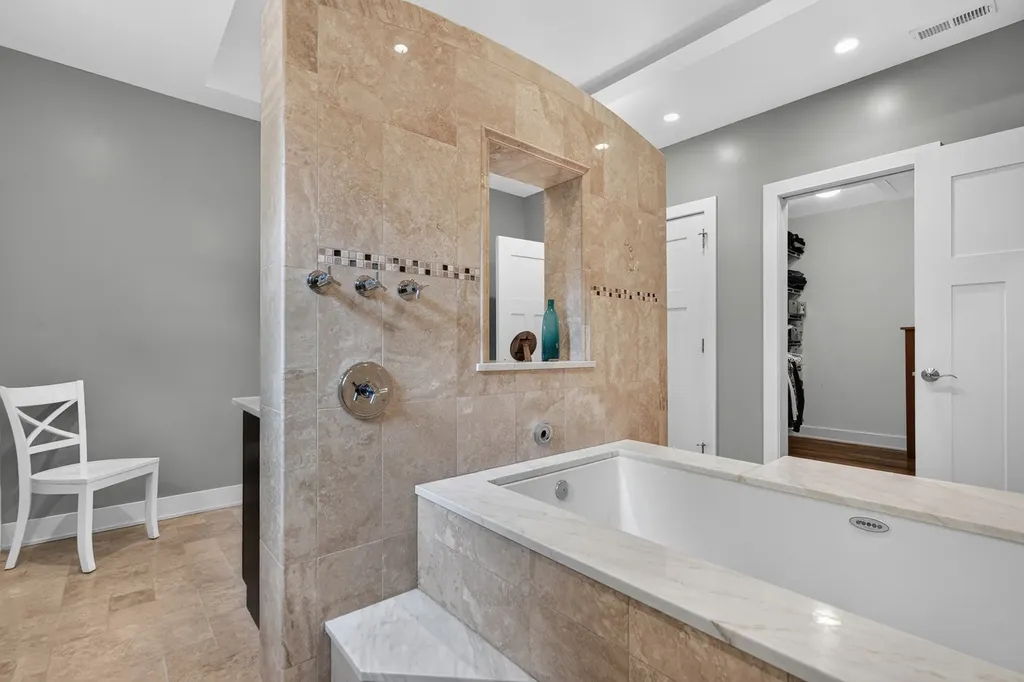 6421 Bentley Avenue Willowbrook IL 60527