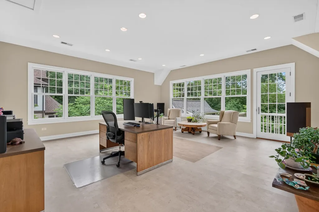 6421 Bentley Avenue Willowbrook IL 60527