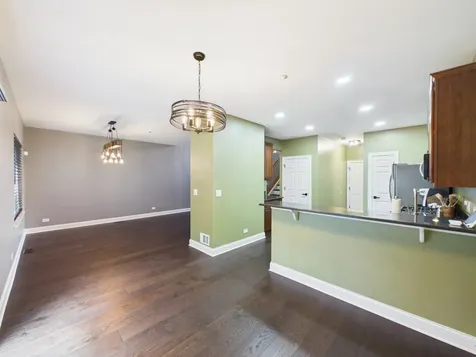 6067 Canterbury Lane Hoffman Estates IL 60192