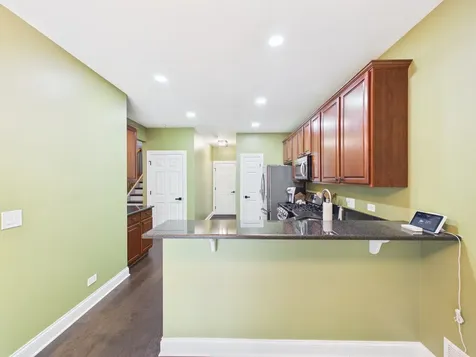6067 Canterbury Lane Hoffman Estates IL 60192