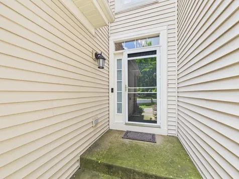 6067 Canterbury Lane Hoffman Estates IL 60192