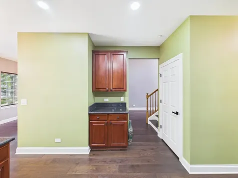 6067 Canterbury Lane Hoffman Estates IL 60192