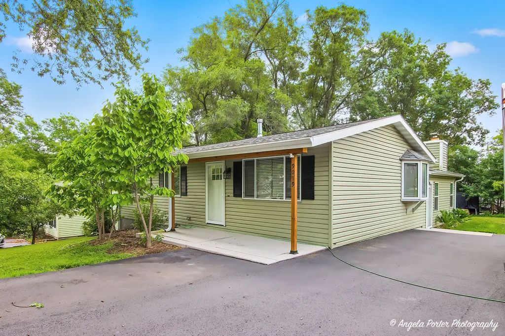 9019 Pine Avenue Wonder Lake IL 60097