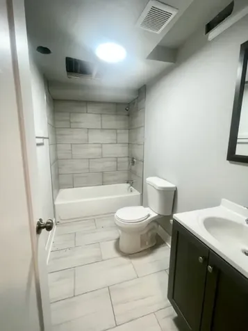 4450 North Winchester Avenue Chicago IL 60640