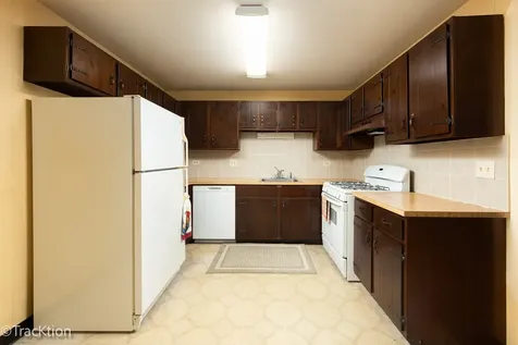 124 Fairlane Court Bloomingdale IL 60108