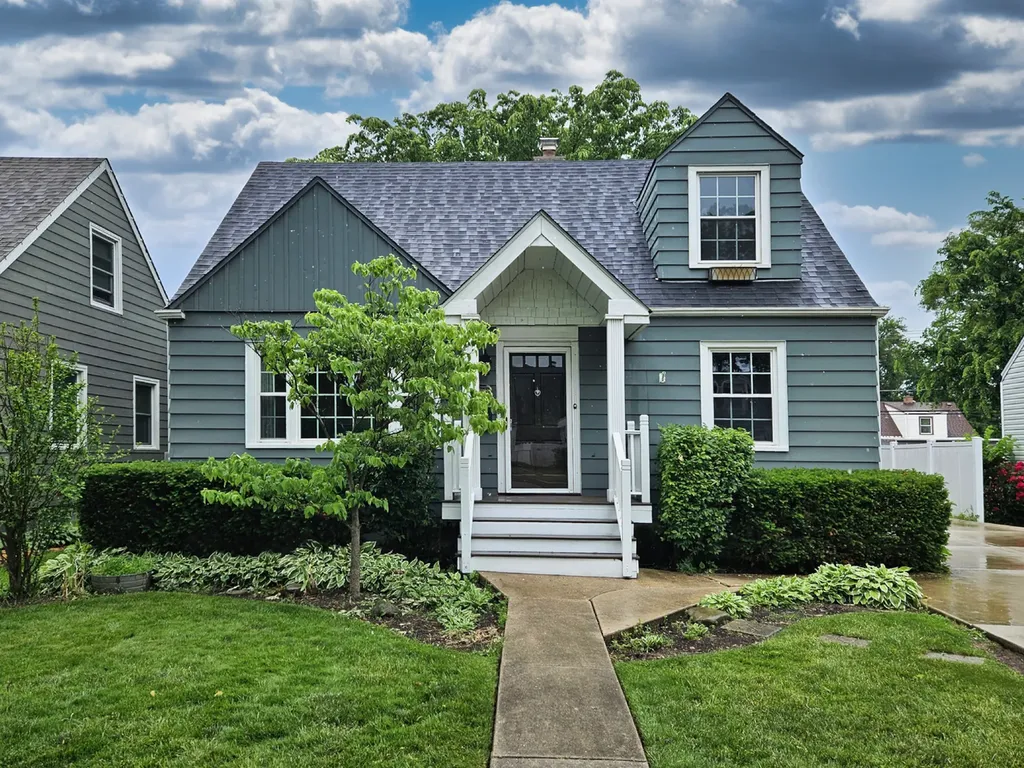 1034 South Saylor Avenue Elmhurst IL 60126