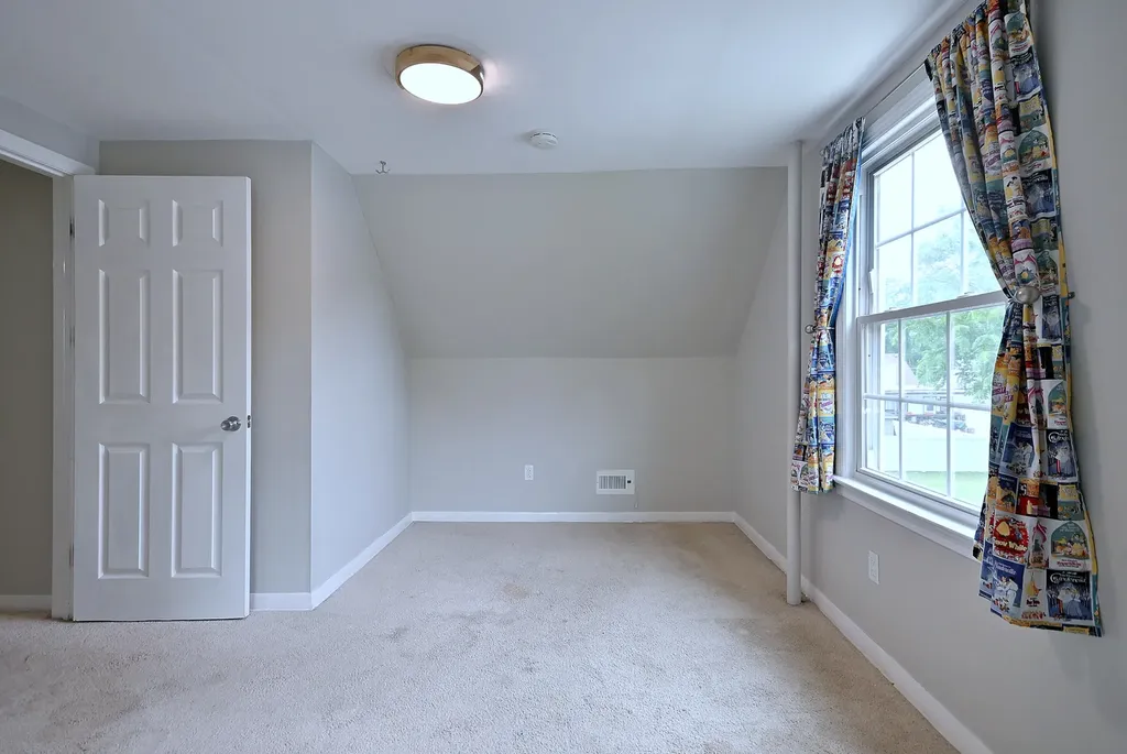 1034 South Saylor Avenue Elmhurst IL 60126