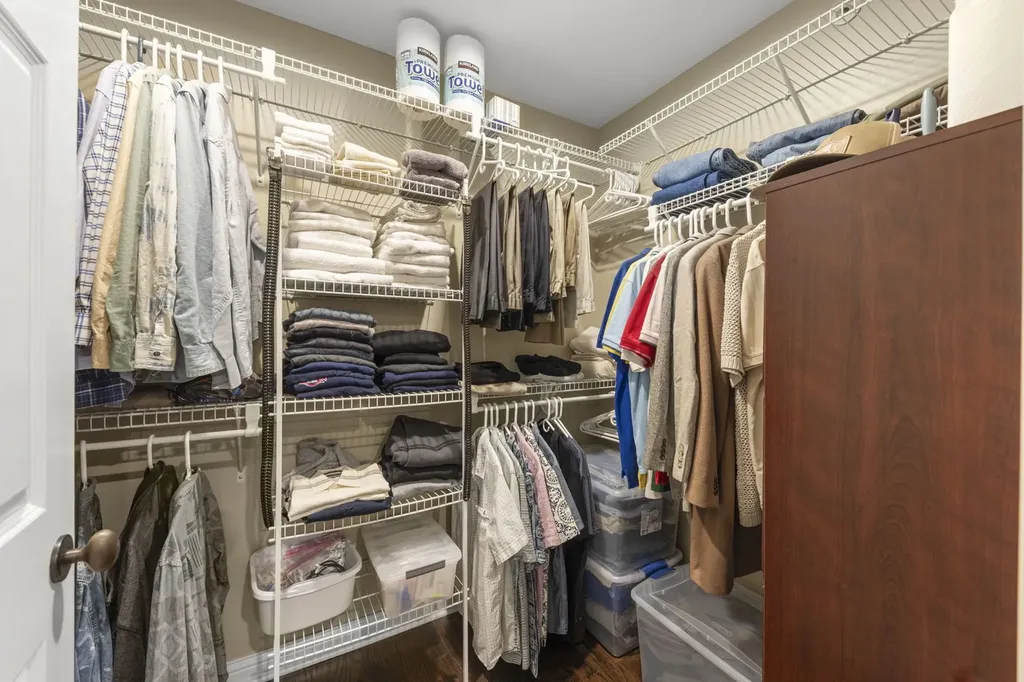 4159 Royal Mews Circle Naperville IL 60564