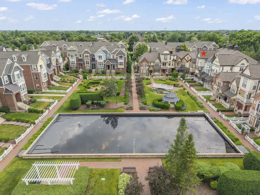 4159 Royal Mews Circle Naperville IL 60564
