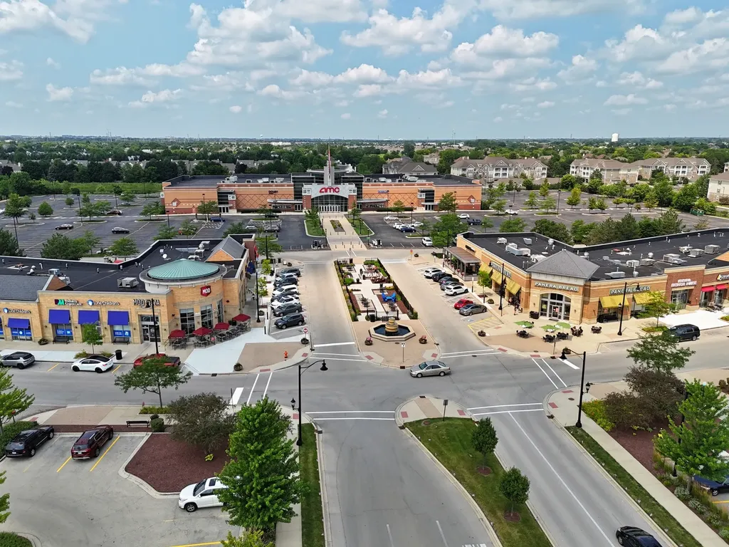 4159 Royal Mews Circle Naperville IL 60564