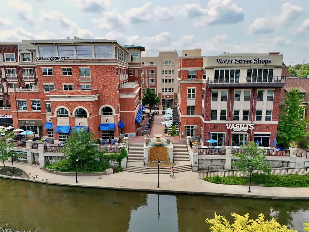 4159 Royal Mews Circle Naperville IL 60564