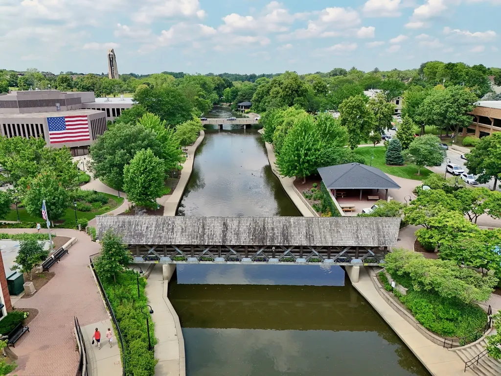 4159 Royal Mews Circle Naperville IL 60564