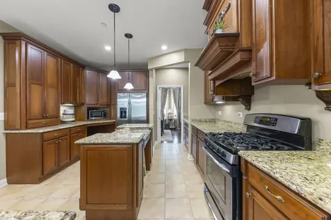 4159 Royal Mews Circle Naperville IL 60564