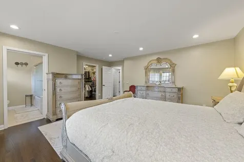 4159 Royal Mews Circle Naperville IL 60564