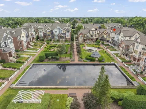 4159 Royal Mews Circle Naperville IL 60564