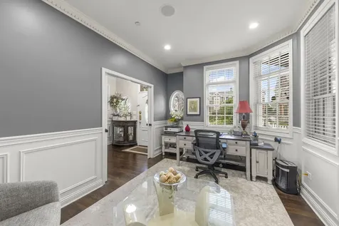 4159 Royal Mews Circle Naperville IL 60564