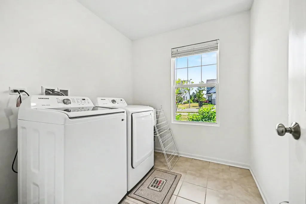 4271 Chelsea Manor Circle Aurora IL 60504