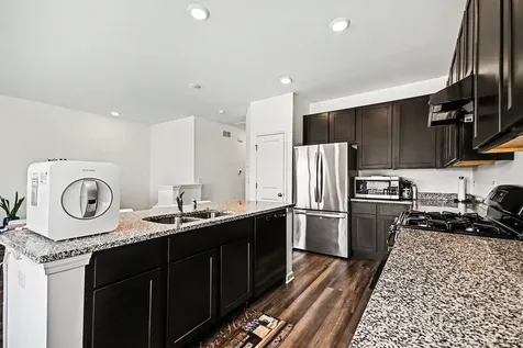 4271 Chelsea Manor Circle Aurora IL 60504