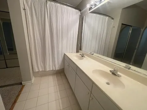 2393 Madiera Court Buffalo Grove IL 60089
