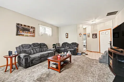 2559 Oak Park Court Crest Hill IL 60403