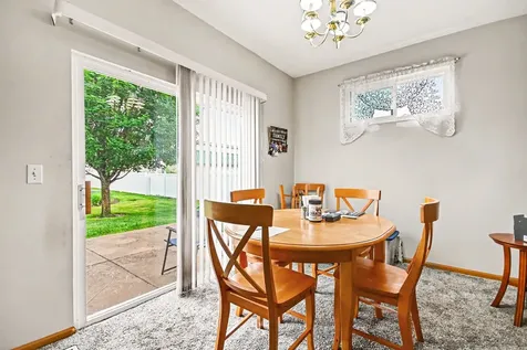 2559 Oak Park Court Crest Hill IL 60403