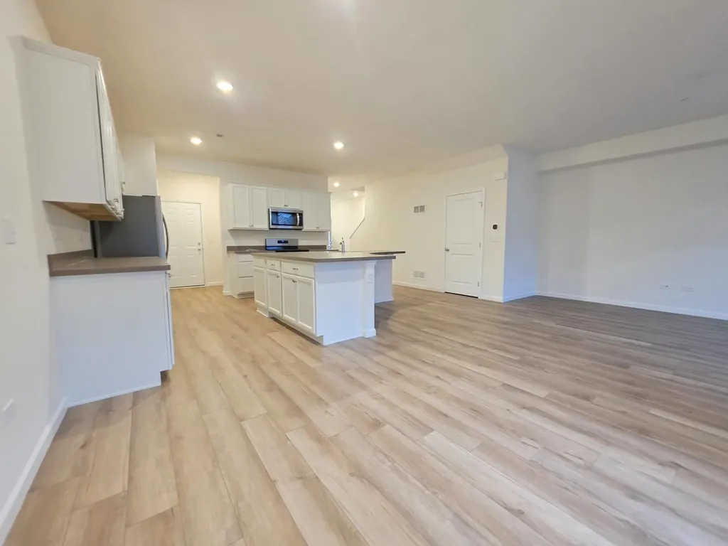2318 Horseshoe Circle Naperville IL 60564