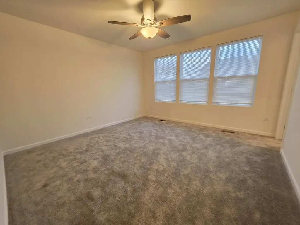 2318 Horseshoe Circle Naperville IL 60564