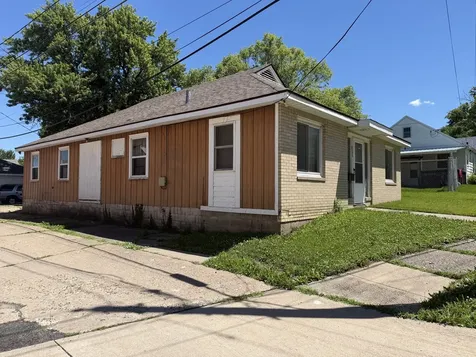 3721 5TH Avenue Moline IL 61265