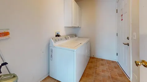 810 Vera Lane Wheeling IL 60090