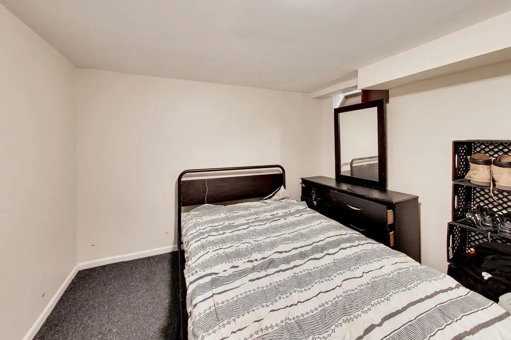 6751 South Saint Lawrence Avenue Chicago IL 60637