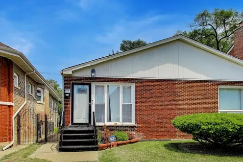 6751 South Saint Lawrence Avenue Chicago IL 60637