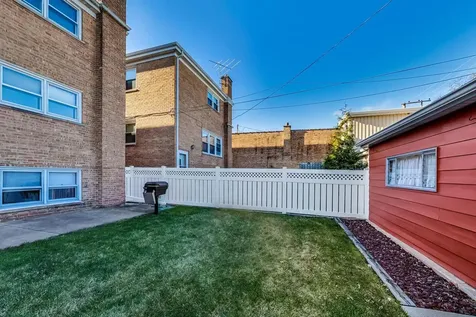 6430 West Gunnison Street Harwood Heights IL 60706