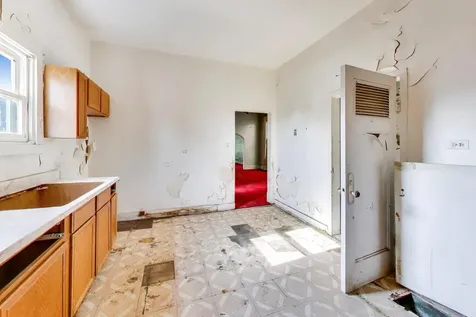 4316 West Carroll Avenue Chicago IL 60624