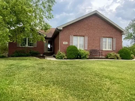 1610 Rolling Pass Beecher IL 60401