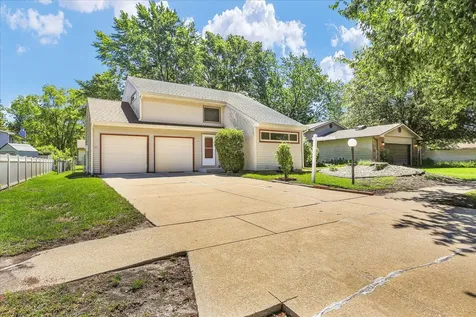 2314 Mulberry Court Champaign IL 61821