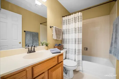 1117 Auburn Lane Bartlett IL 60103