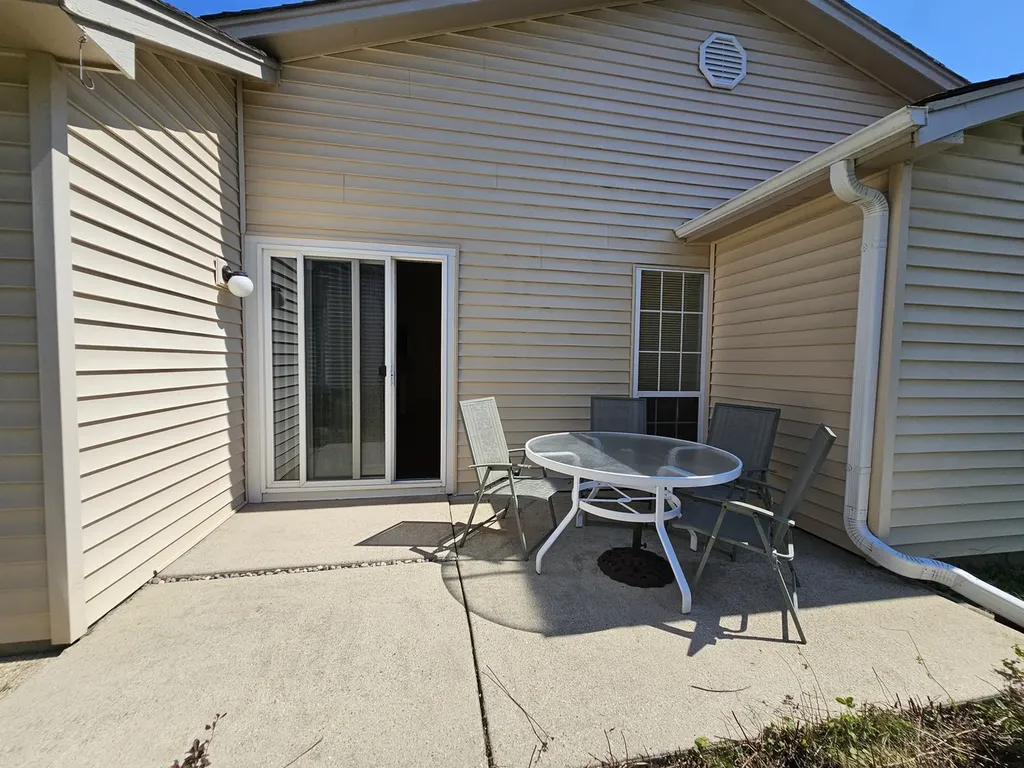 1818 77TH Street Naperville IL 60565