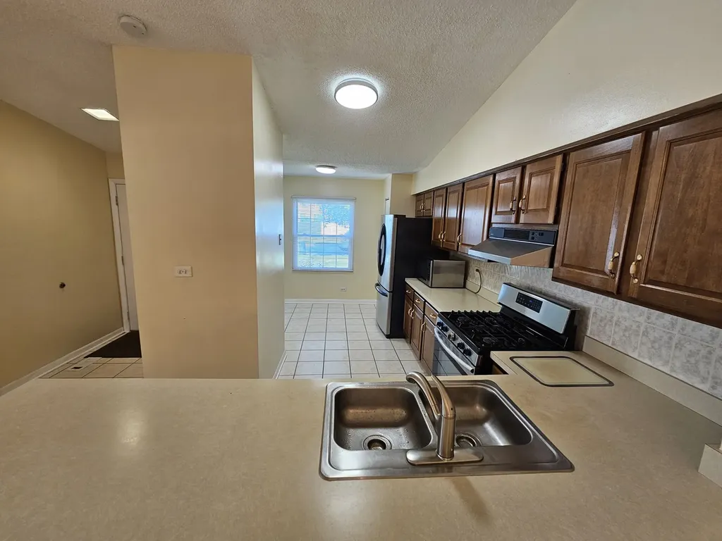 1818 77TH Street Naperville IL 60565