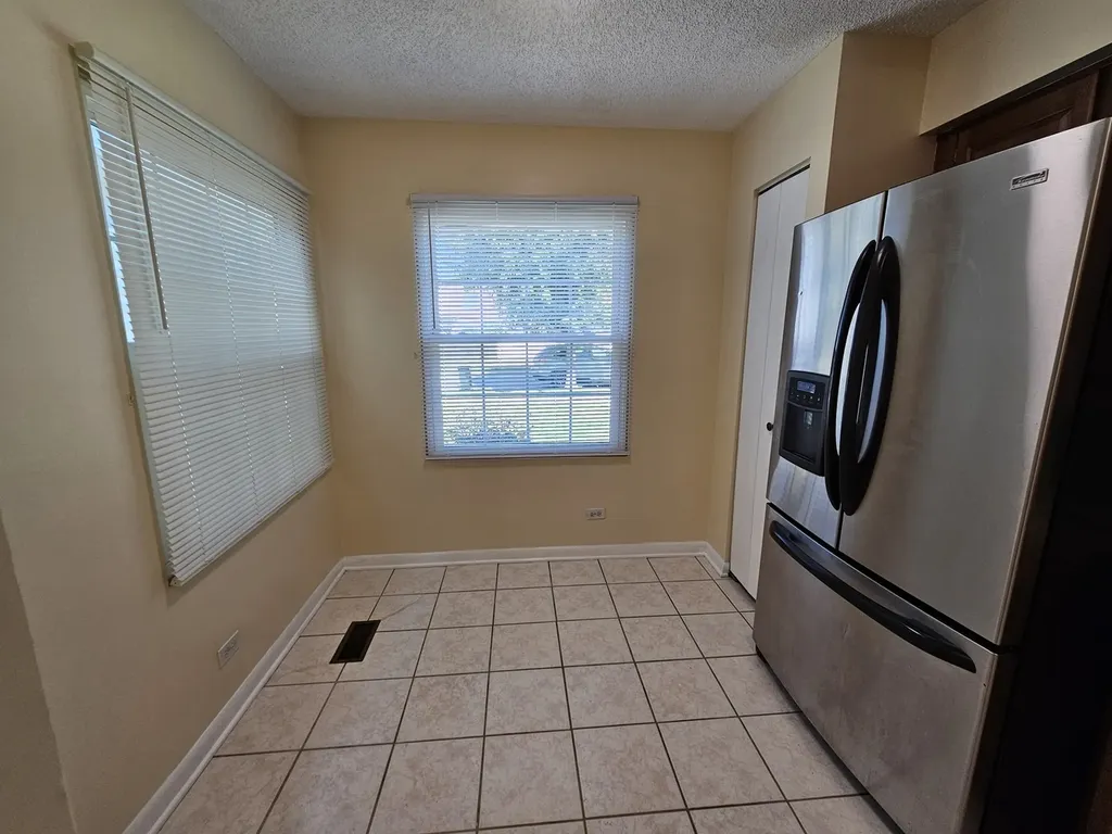 1818 77TH Street Naperville IL 60565