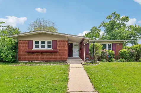 840 W Arquilla Drive Glenwood IL 60425