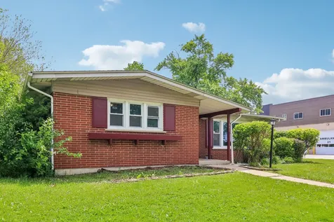 840 W Arquilla Drive Glenwood IL 60425
