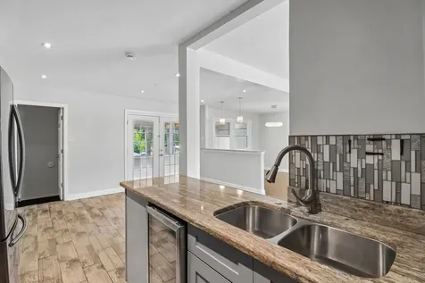 840 W Arquilla Drive Glenwood IL 60425