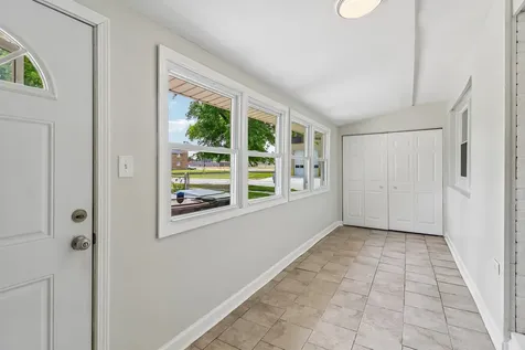 840 W Arquilla Drive Glenwood IL 60425