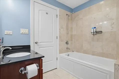 3629 South Giles Avenue Chicago IL 60653