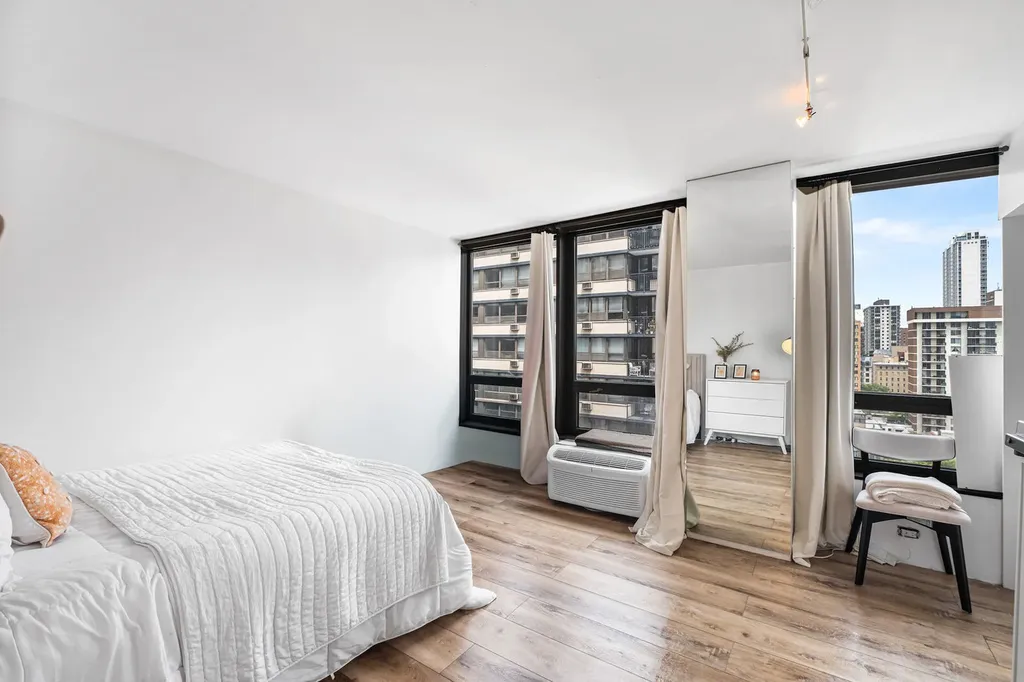 50 East Bellevue Place Chicago IL 60611
