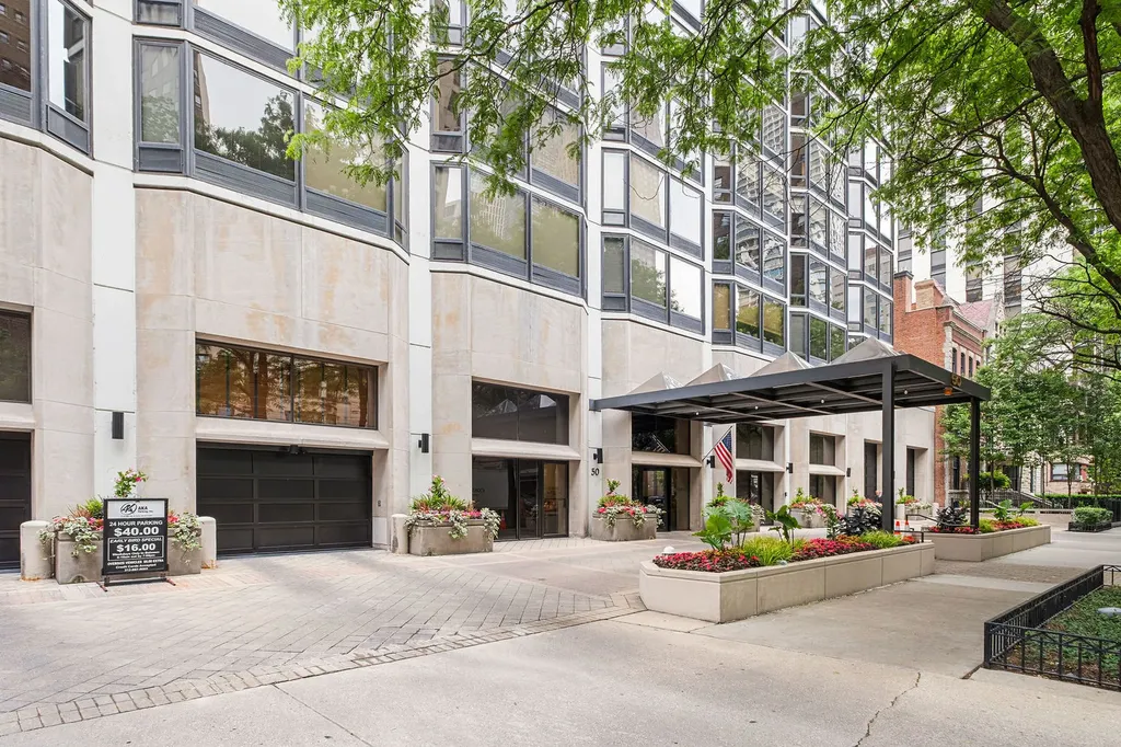 50 East Bellevue Place Chicago IL 60611
