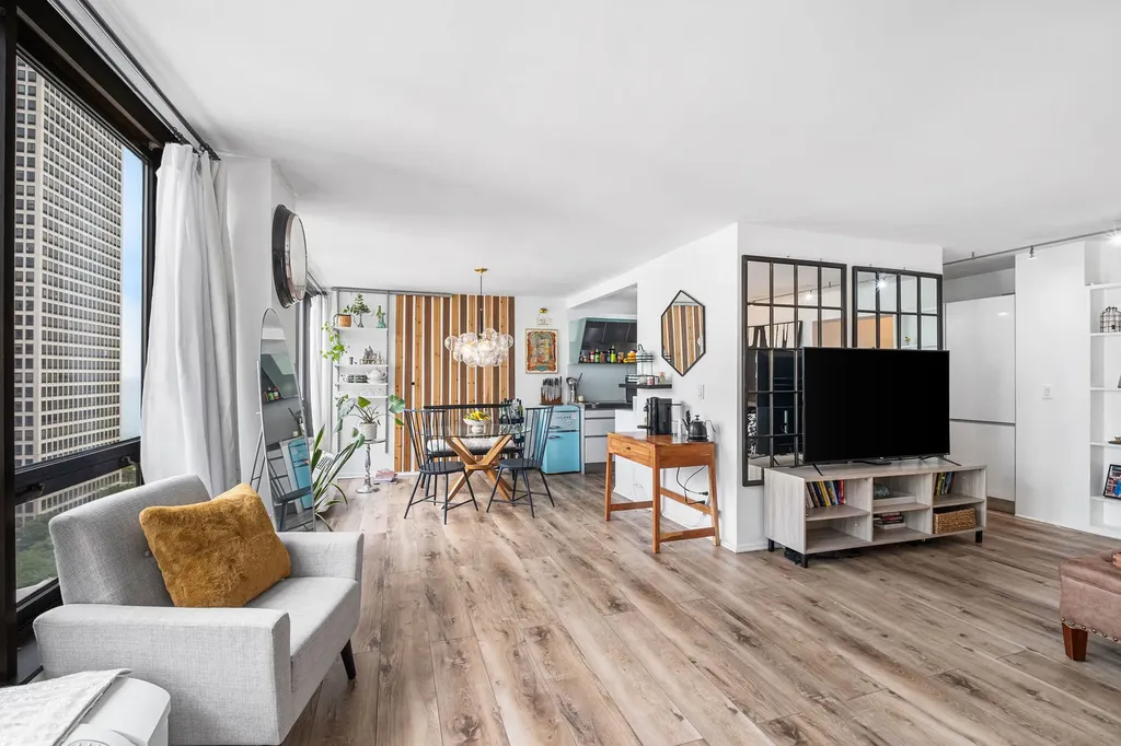 50 East Bellevue Place Chicago IL 60611